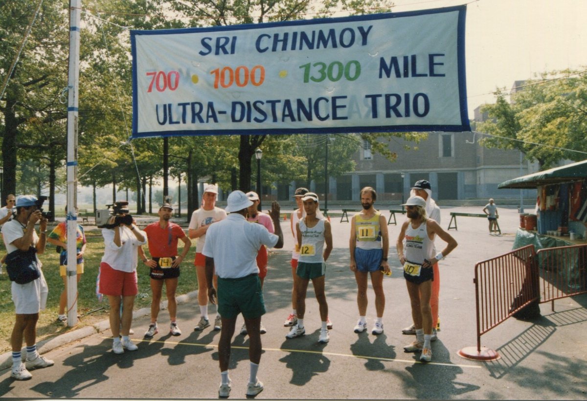 men 1300 start.jpg